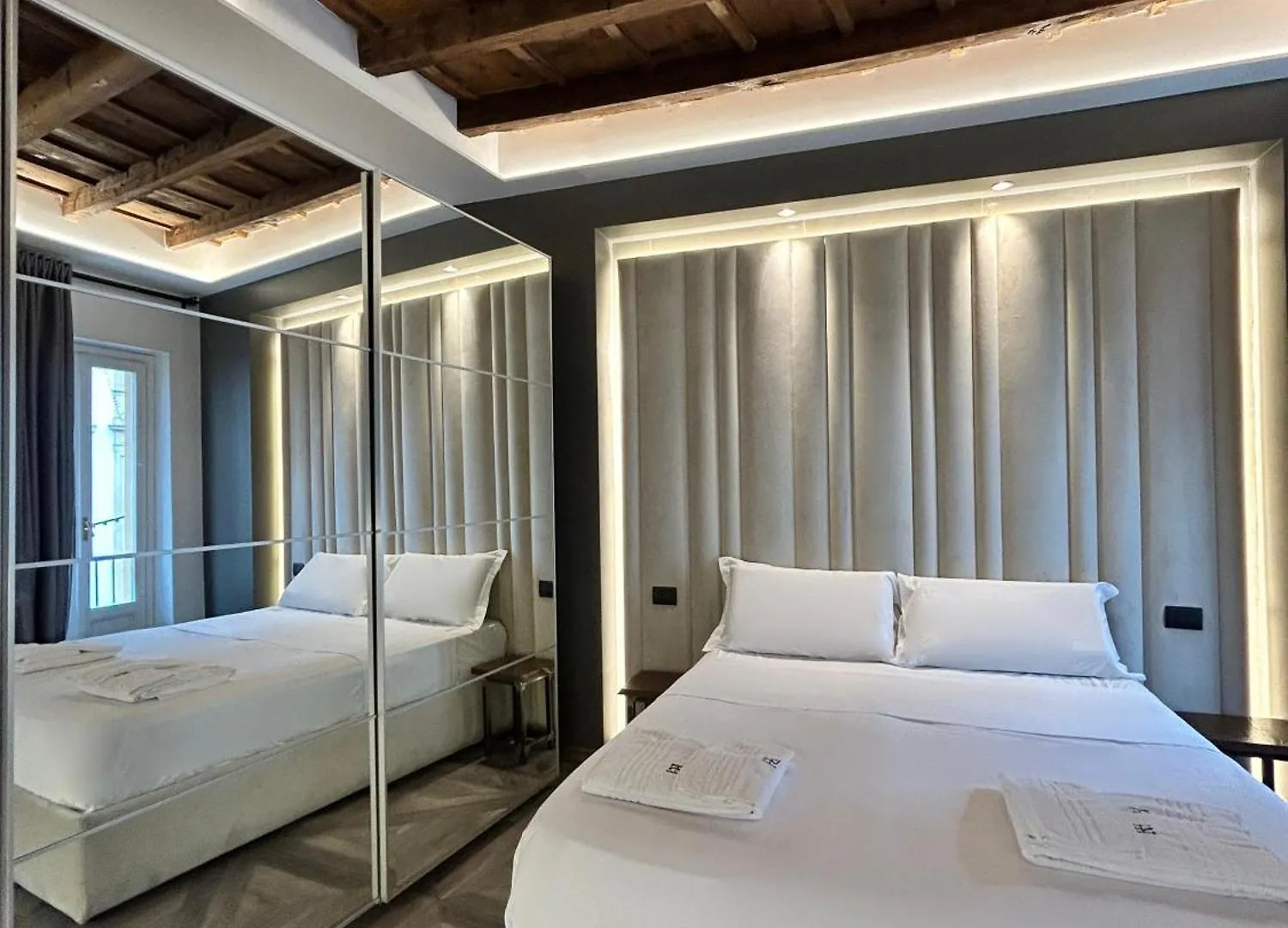 Davinci Apartament Near Duomo Milan Italy